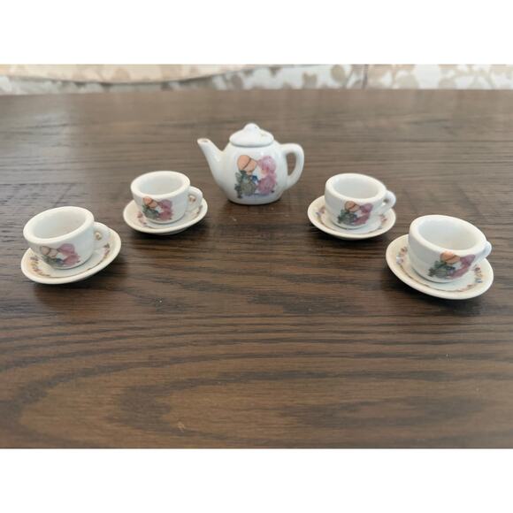 Precious Moments 1985 Enesco Mini Tea Set-Teapot w/ 4 Teacups & Plates - Picture 1 of 10
